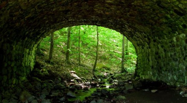 The One Place In Connecticut That Looks Like Something From Middle Earth