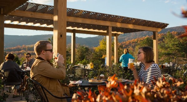 This Remote Virginia Restaurant Has The Most Magnificent Views While You Eat