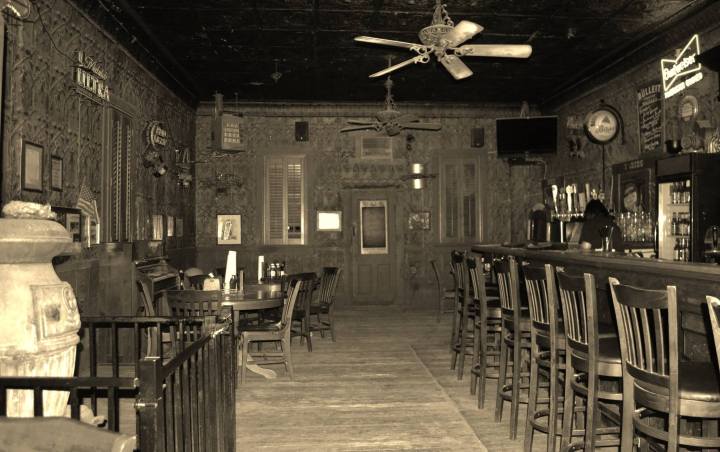 Pioneer Saloon