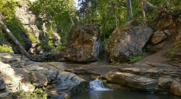 The Unrivaled Canyon Hike In South Dakota That Everyone Should Take At Least Once