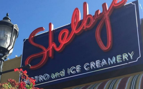 This Old-Fashioned Ice Cream Parlor In Washington Will Make You Feel Like A Kid Again