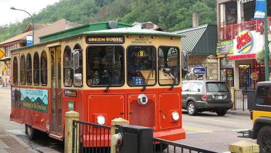 There’s A Magical Trolley Ride In Tennessee That Most People Don’t Know About