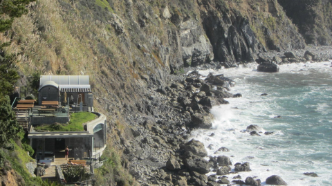 This Hidden Resort Near San Francisco Is The Perfect Place To Get Away From It All