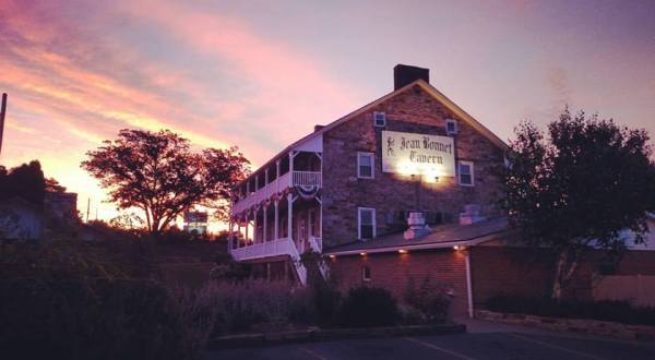 You’ll Never Forget Your Visit To The Most Haunted Restaurant In Pennsylvania