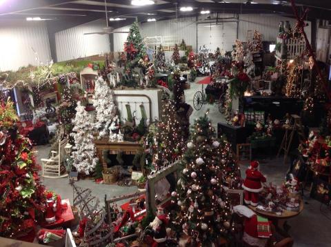 The Christmas Store In Kansas That's Simply Magical