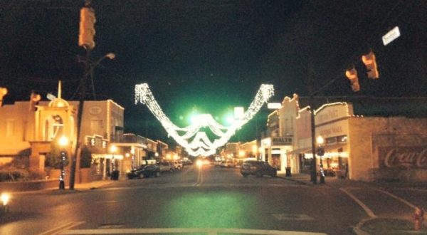 Here Are The 10 Most Enchanting, Magical Christmas Towns In Louisiana