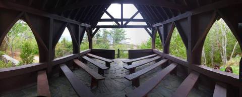 The Chapel In Maine That's Located In The Most Unforgettable Setting