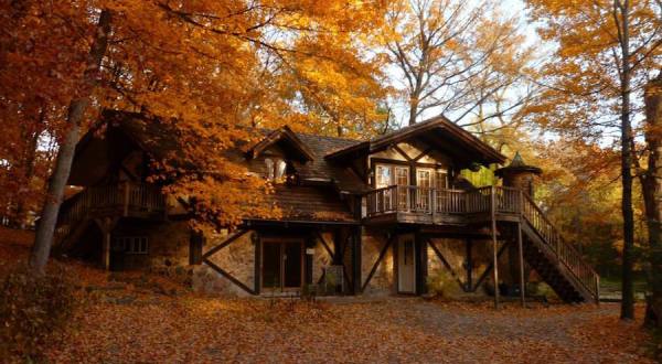 The Chapel In Minnesota That’s Located In The Most Unforgettable Setting