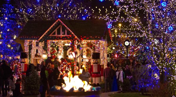 Here Are The 11 Most Enchanting, Magical Christmas Towns In Utah