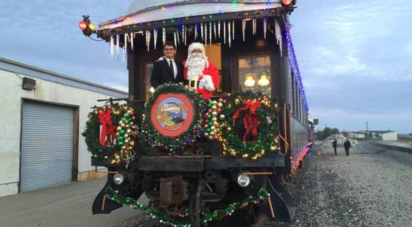 The Magical Polar Express Train Ride In Southern California Everyone Should Experience At Least Once