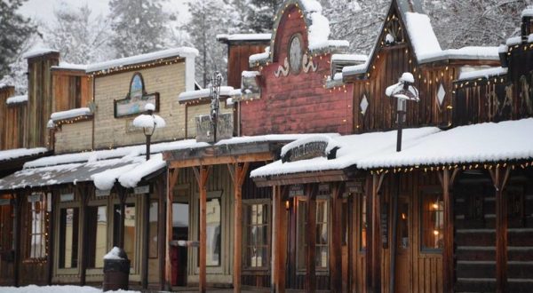 If You Can Only Take One Day trip In Washington This Winter, Visit This Charming Town