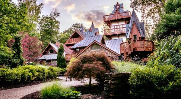 The Magical Getaway That’s Unlike Any Other Place In Ohio
