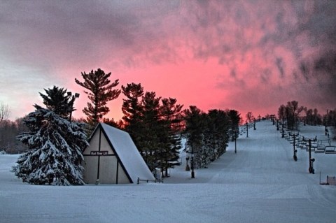 If You Live In Ohio, You’ll Want To Visit This Amazing Park This Winter
