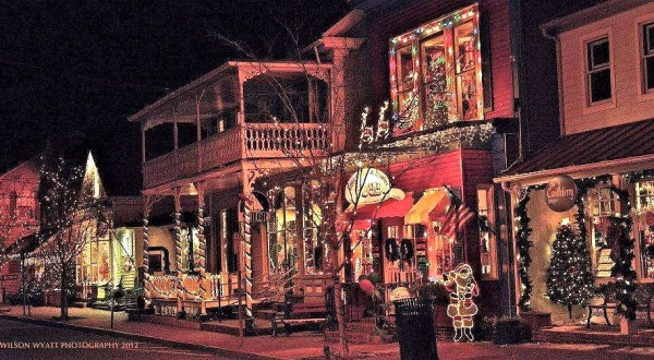 Here Are The 10 Most Enchanting, Magical Christmas Towns In Maryland