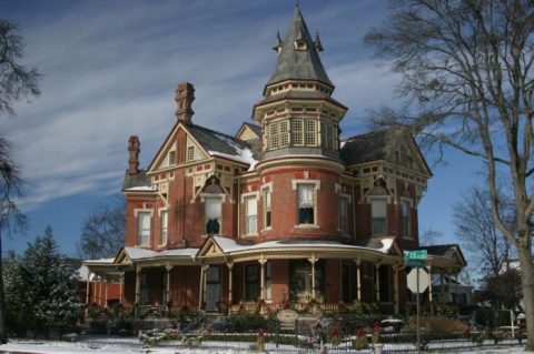 The Stunning Bed And Breakfast In Arkansas That's Straight Out Of A Fairy Tale