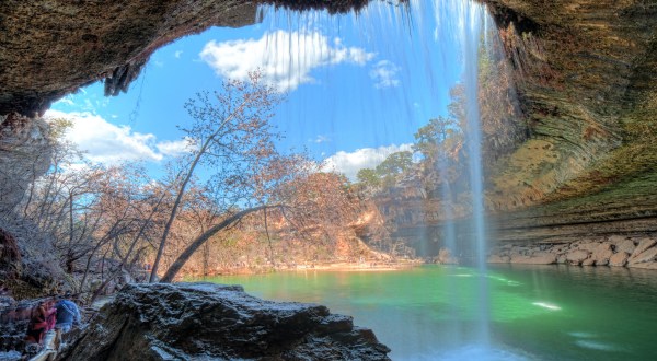 The Beautiful Waterfall In Texas You Can Actually Swim In