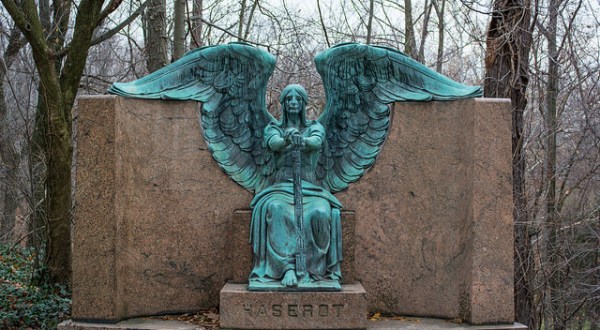 6 Disturbing Cemeteries Around Cleveland That Will Give You Goosebumps