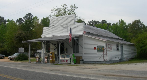 The Oldest General Store In South Carolina, Lenoir Store Has A Fascinating History