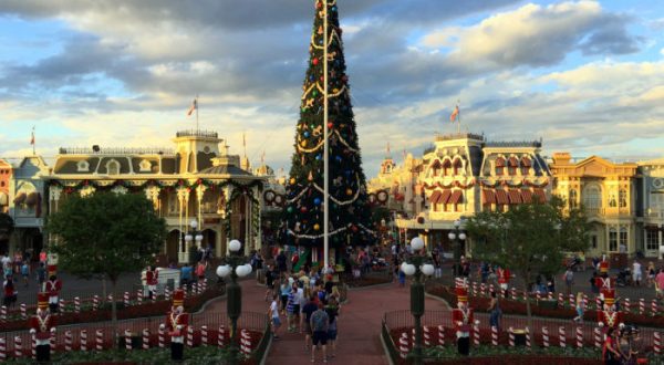 It’s Not Christmas In Florida Until You Do These 12 Enchanting Things
