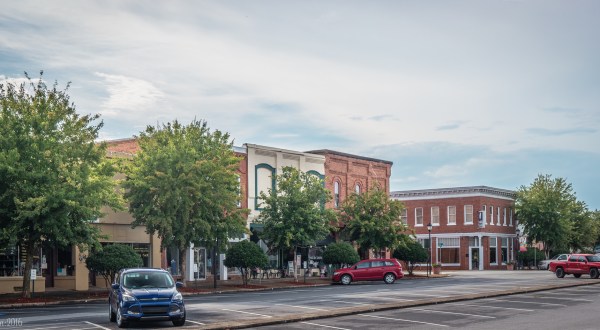 10 Small Towns In Rural Georgia That Are Downright Delightful