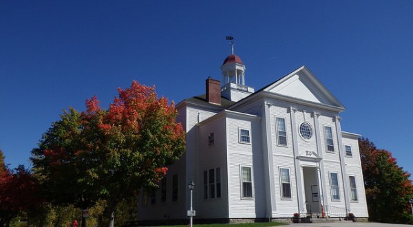 Move To These 9 Towns In New Hampshire If You Wanna Get Away From It All