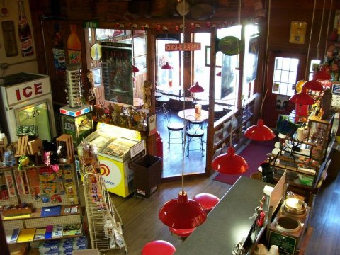 The Oldest General Store In Illinois Has A Fascinating History