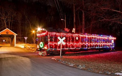 The Magical Holiday Train Ride In Delaware Everyone Should Experience At Least Once
