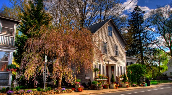 The One Connecticut Town That’s So Perfectly New England