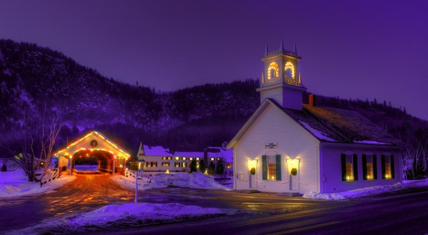 Here Are The 10 Most Enchanting, Magical Christmas Towns In New Hampshire