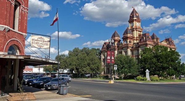 The One Texas Town That’s So Perfectly Southern