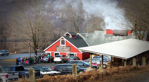 You’ll Never Forget A Trip To This Old Fashioned Sugar House In Massachusetts