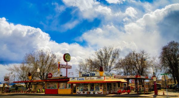 The Small Town Restaurant That’s A Must-See Along On Arizona’s Route 66