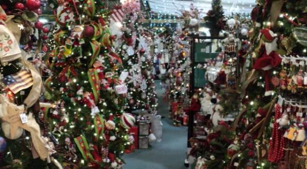 The Christmas Store In Pennsylvania That’s Simply Magical