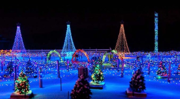 Visit 14 Christmas Light Displays In Ohio For A Magical Experience