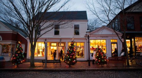 Here Are The 12 Most Enchanting, Magical Christmas Towns In Massachusetts