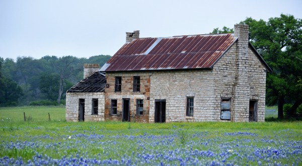 7 Small Rural Towns Near Austin That Are Downright Delightful