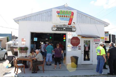 The Mouthwatering BBQ Restaurant in Indiana In A Truly Unique Setting You Have To Try