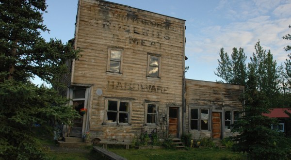 The Oldest General Store In Alaska Has A Fascinating History