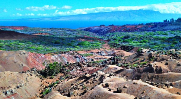 Here Are 17 Wild And Beautiful Places In Hawaii You Absolutely Must Visit