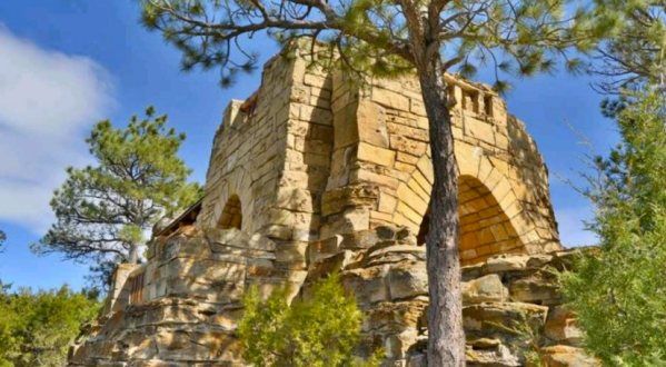 This Castle In Wyoming’s State Park Is Not What You Would Expect