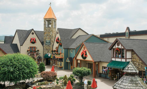 The Christmas Store In Tennessee That's Simply Magical