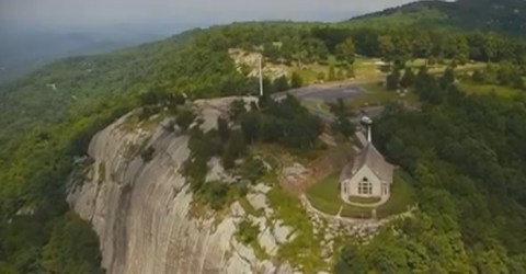 The Chapel In South Carolina That's Located In The Most Unforgettable Setting