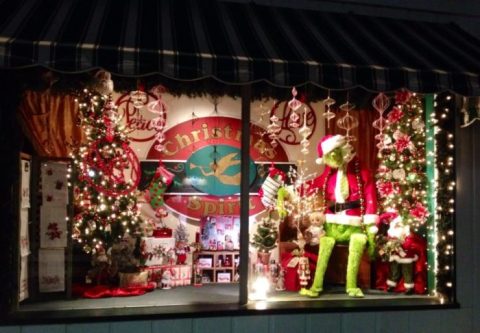The Christmas Store In Delaware That's Simply Magical