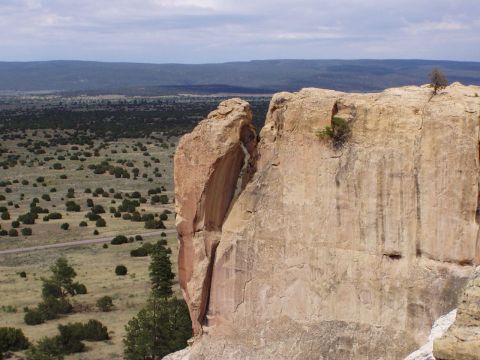 This One Spot In New Mexico Has Been Graffitied For Centuries And It's Truly Fascinating