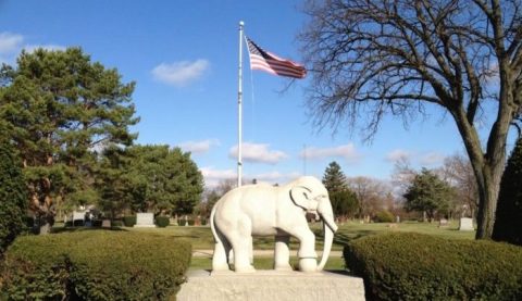 The Story Behind This Seemingly Normal Place In Illinois Will Give You Nightmares