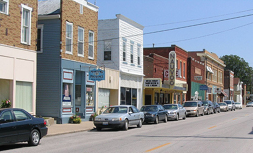 10 Small Towns In Rural Illinois That Are Downright Delightful