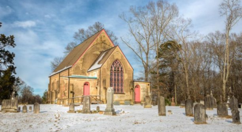 Most People Don’t Know About This Charming Chapel Hiding In Mississippi