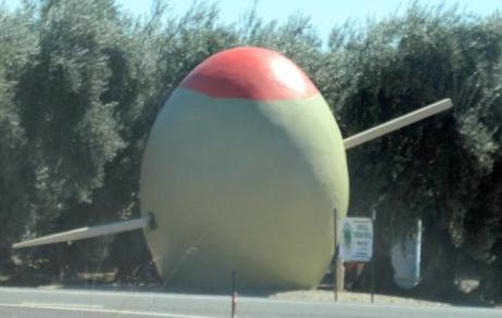 7 Bizarre Roadside Attractions In Northern California That Will Make You Do A Double Take