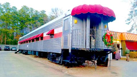 This Train In Massachusetts Is Actually A Restaurant And You Need To Visit