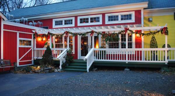 The Quirkiest Restaurant In Rhode Island That’s Impossible Not To Love
